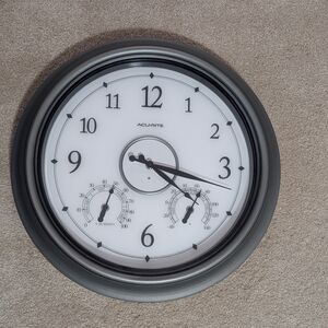 Black and White Wall Clock With Humidity And Temperature Gauge